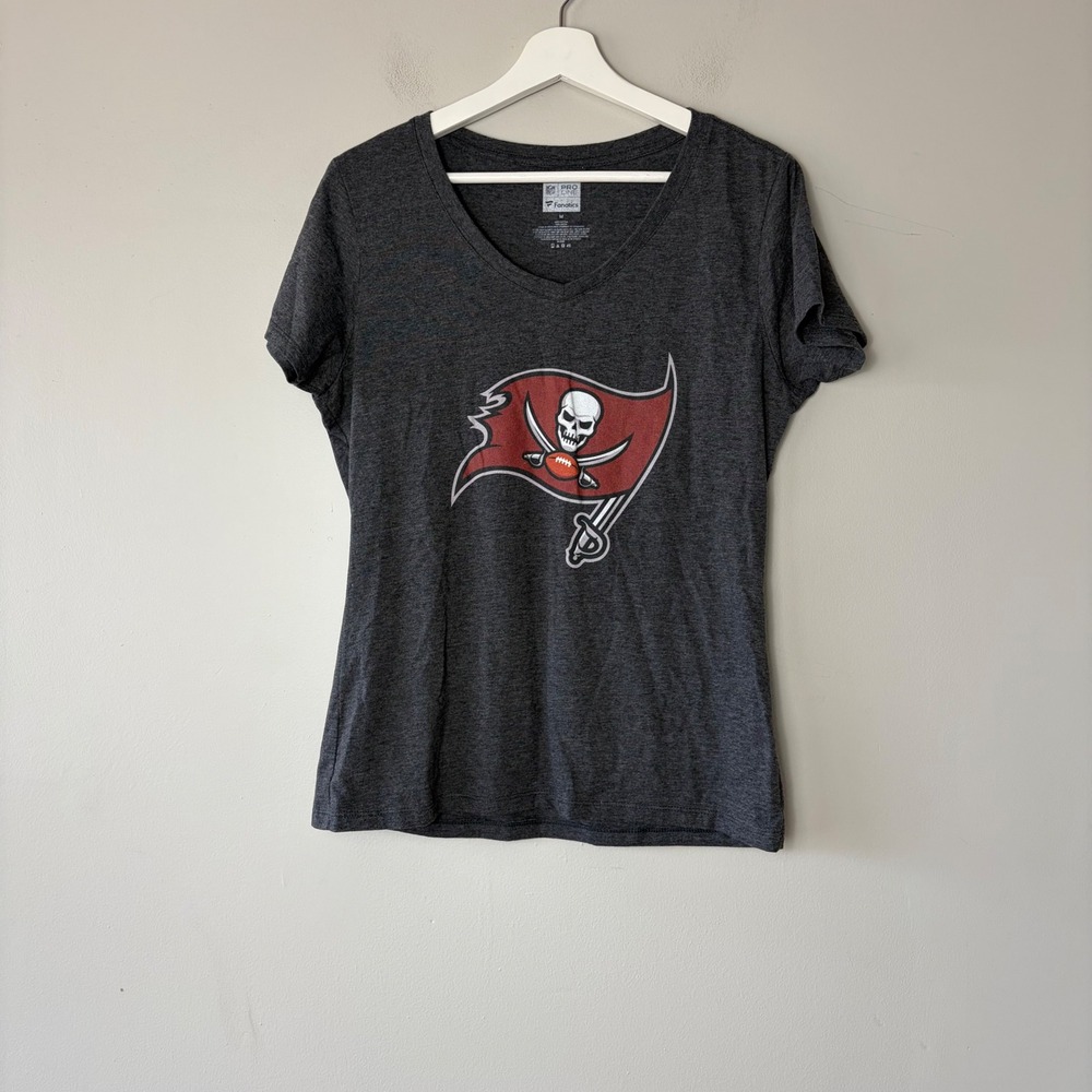 NFL Pro Line Fanatics Tampa Bay Buccaneers Leonard Fournette 28 V-Neck T-Shirt M